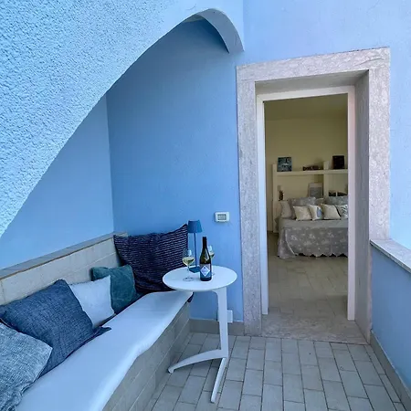 Marisa - La Guarida * Ponza